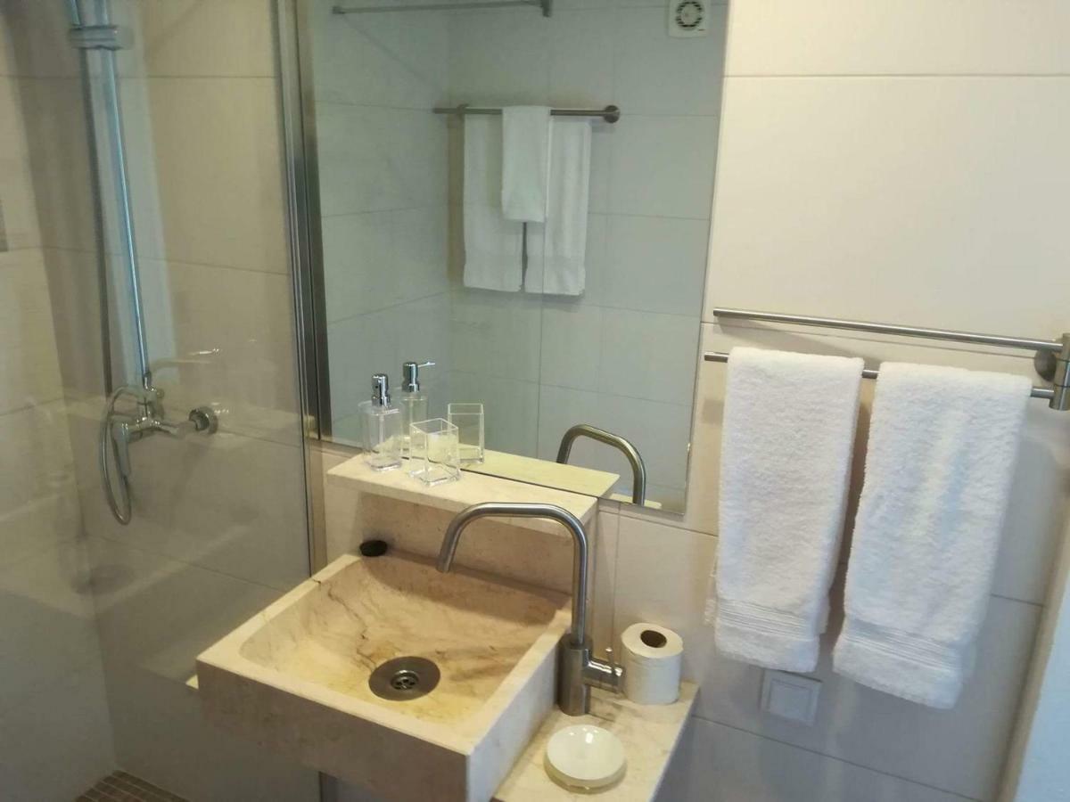Algarve Beachfront Apartment Alvor